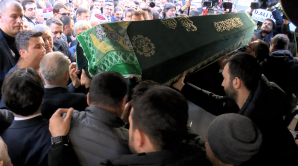 Foto - Binali Yıldırım'ın annesi son yolculuğuna uğurlandı!