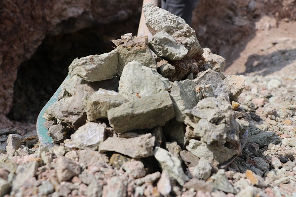 Foto - Binbir zahmetle çıkartılıyor! Yerin altından çıkıp şifa dağıtıyor