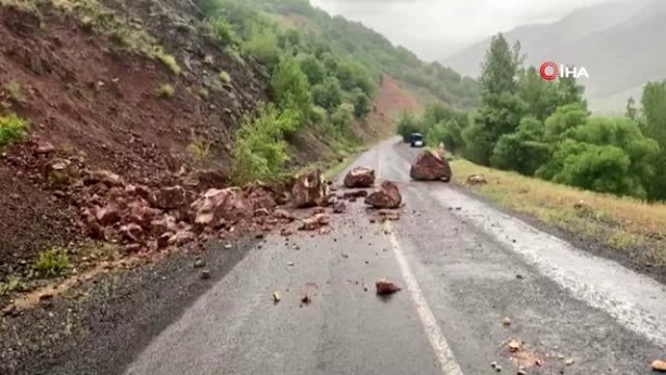 Foto - Bingöl depremi ölü veya yaralı var mı? 