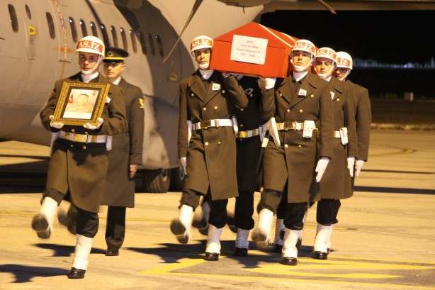 Foto - Bingöllü şehit dualarla son yolcuğuna uğurlandı