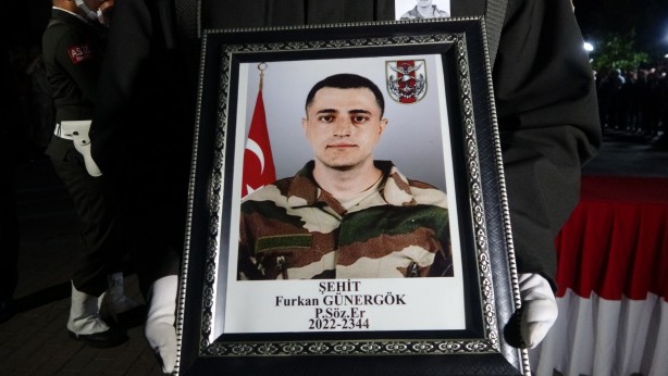 Foto - Bingöllü şehit son yolculuğuna uğurlandı