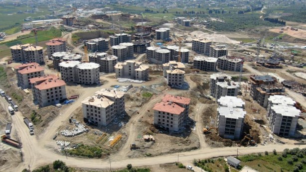 Foto - Binlerce genç günü kafelerde geçirerek heba oluyor… Bin 500 lira yevmiye var eleman yok