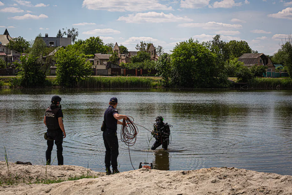 Foto - Binlerce insan tehlike altında! Ukrayna jet hızıyla çalışma başlattı