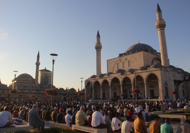 Binlerce kişi oraya akın etti! 