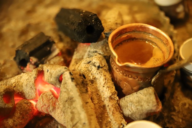 Binlerce kişinin vazgeçilmezi! Menengiç kahvesinin faydalarını say say bitmiyor