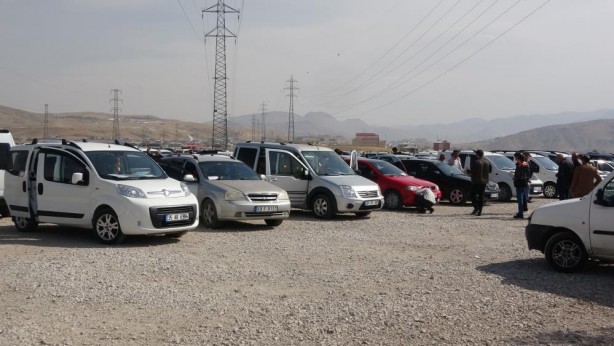 Foto - Binlerce kişiyi ekmeğinden etti! Araç sahiplerinden Bay Kemal’e siyaset dersi