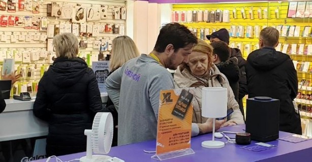 Foto - Binlerce şubesi vardı! Elektronik devi resmen iflas etti