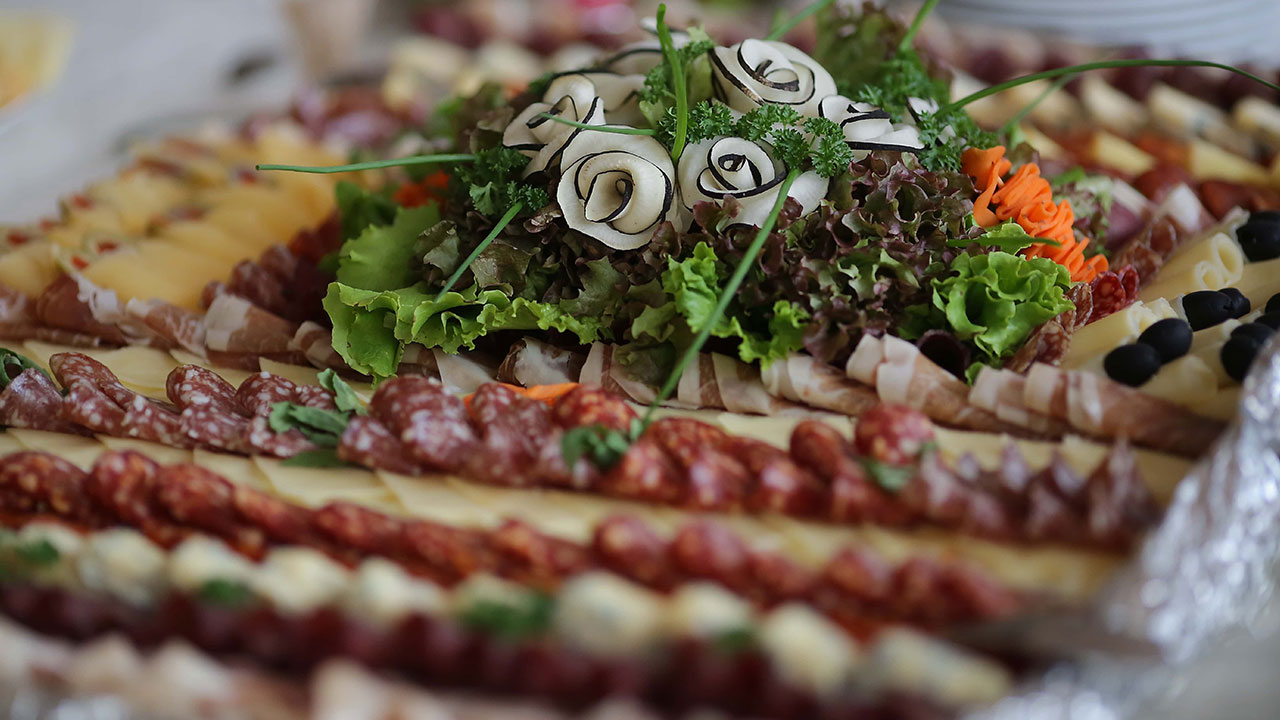 Foto - Binlerce vatandaşa domuz eti yediren firmadan şok açıklama: Dini dünyevi uhrevi hassasiyetimiz biliniyor