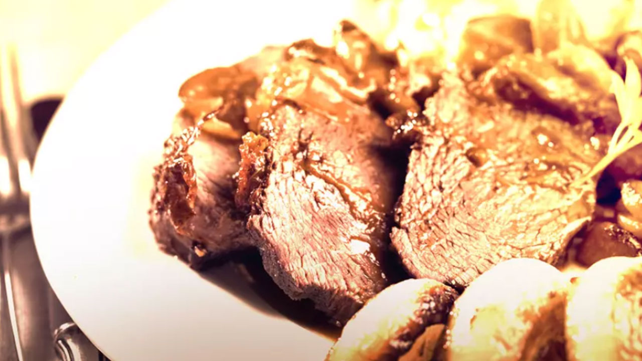 Foto - Binlerce vatandaşa domuz eti yediren firmadan şok açıklama: Dini dünyevi uhrevi hassasiyetimiz biliniyor