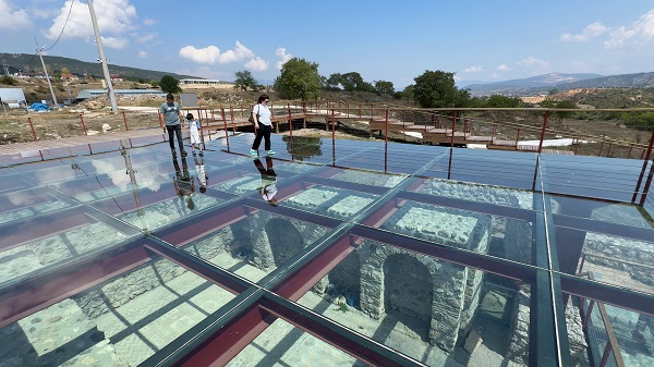 Foto - Binlerce yıl önceye ait! Bu cam teras ilgi çekiyor