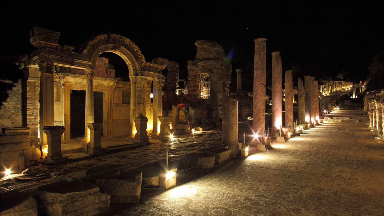 Foto - Binlerce yıllık geçmiş ay ışığı ve yıldızların altında! Tarihi mekanlarda gece ihtişamı