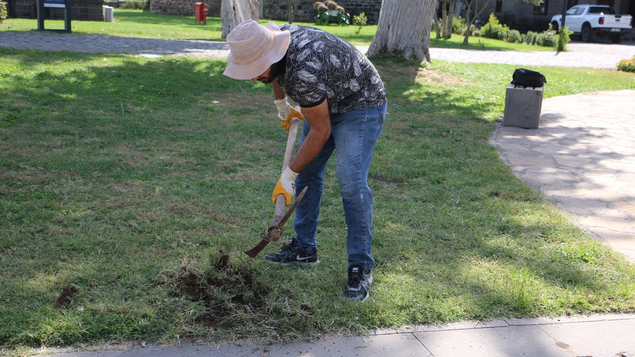 Foto - Binlerce yıllık miras gün yüzüne çıkıyor! Roma esintili ‘Sütunlu Yol’ inşası başladı