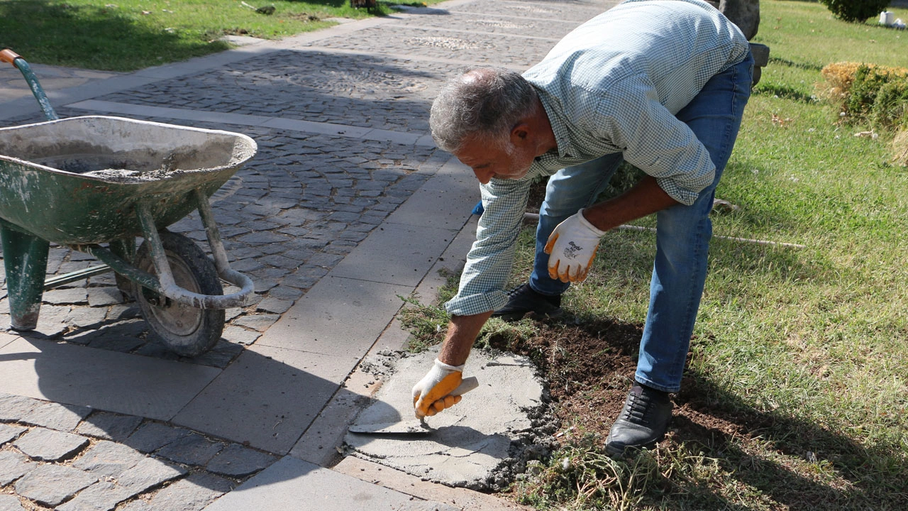 Foto - Binlerce yıllık miras gün yüzüne çıkıyor! Roma esintili ‘Sütunlu Yol’ inşası başladı
