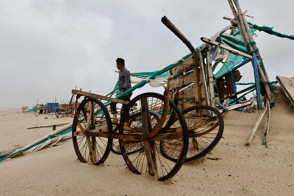 Foto - Biparjoy Fırtınası Hindistan'ı vurdu