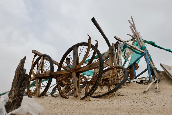 Biparjoy Fırtınası Hindistan'ı vurdu