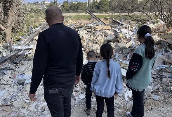 Bir aile işte böyle evsiz kaldı