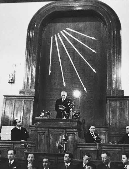 Foto - Bir Alman Yahudisi Cumhuriyetin temel niteliklerini Anayasa’ya böyle geçirdi! Bu haber CHP’nin 6 okunun Anayasa’ya sokuluş hikayesidir