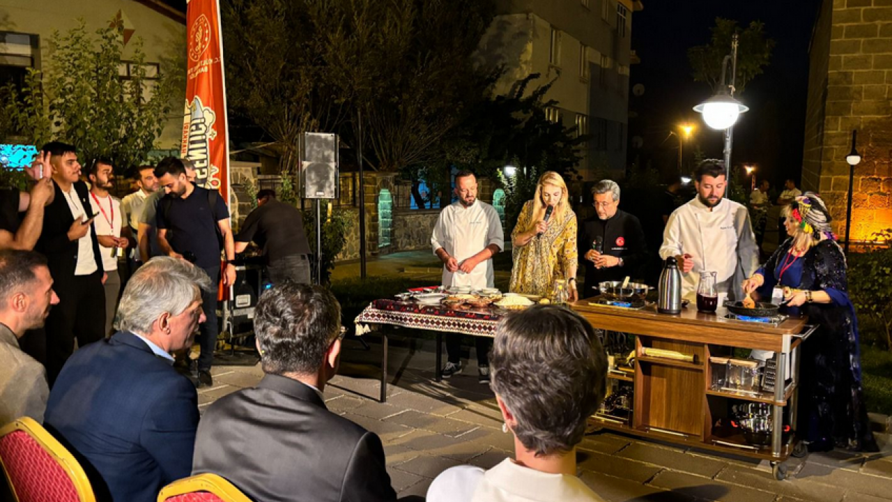 Foto - Bir Anadolu Şenliği Hakkari coşkuyla başladı: Kültür ve Turizm Bakanlığı’nın katkılarıyla…