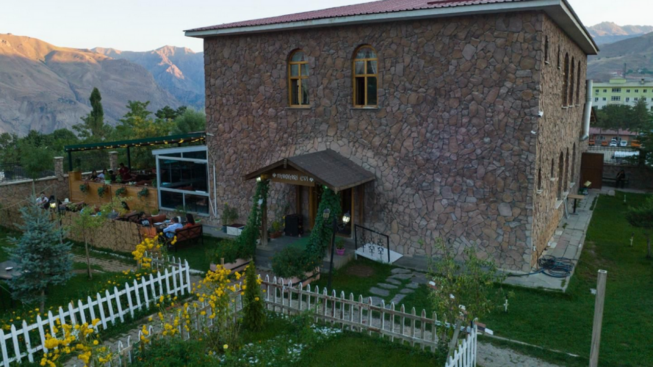 Foto - Bir Anadolu Şenliği Hakkari coşkuyla başladı: Kültür ve Turizm Bakanlığı’nın katkılarıyla…