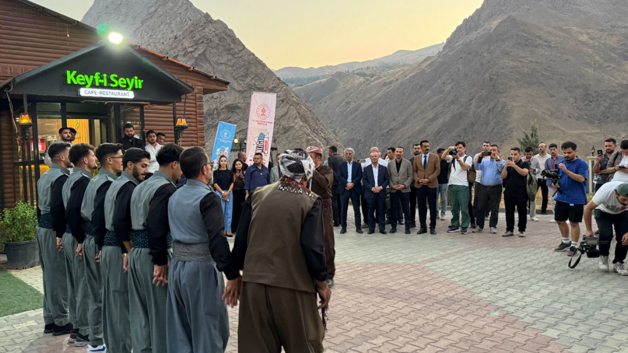 Foto - Bir Anadolu Şenliği Hakkari coşkuyla başladı: Kültür ve Turizm Bakanlığı’nın katkılarıyla…