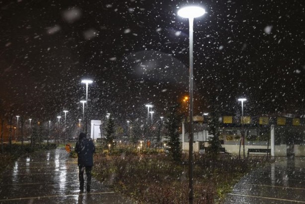 Foto - Bir anda bastırdı! Ankara'da gece kar sürprizi