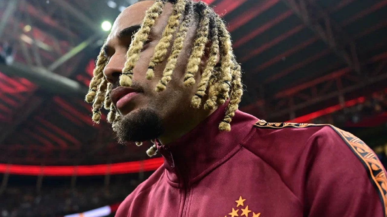 Bir anda satıldı... O takımın elinde patladı: Sacha Boey'u Galatasaray 30 milyon Euro'ya satmıştı