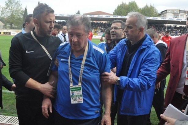 Foto - Bir anda yere yığıldı!