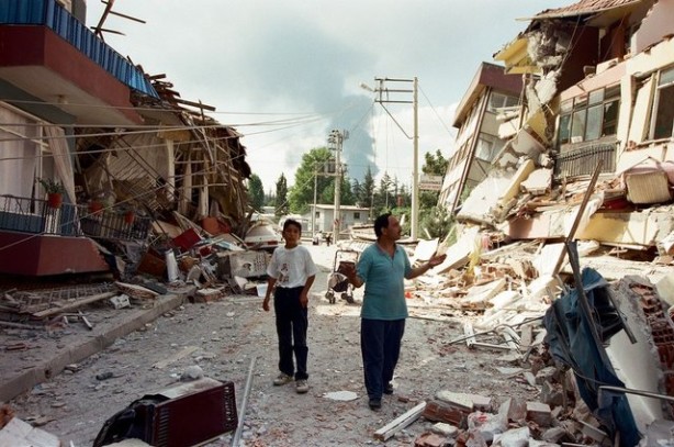 Foto - Bir anne yardım istiyor: Kızımı o albay kaçırdı