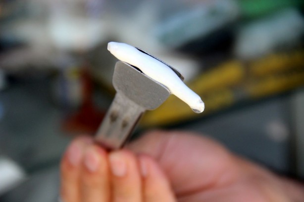 Bir ay çiğnenebiliyor! Bu sakızın fiyatı çeyrek altını geçti