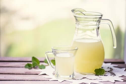 Foto - Bir bardak peynir suyu içmenin muhteşem faydası