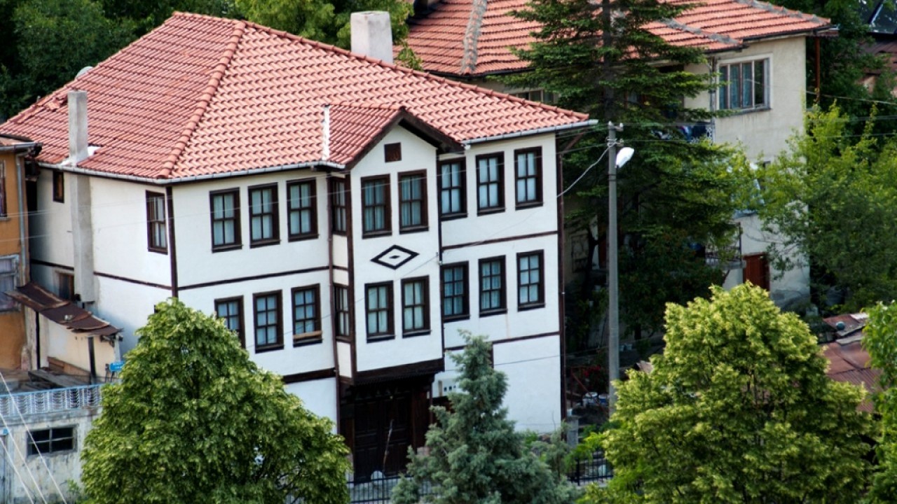 Bir beka meselesi olan Milli Mimari nedir?