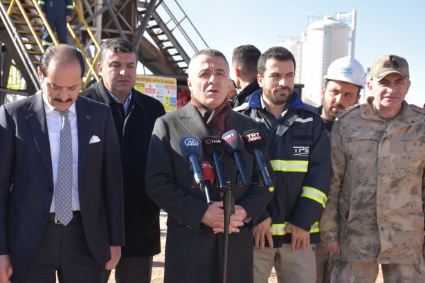 Foto - Bir bölgede daha petrol müjdesi! Vali duyurdu: Sondaj başladı