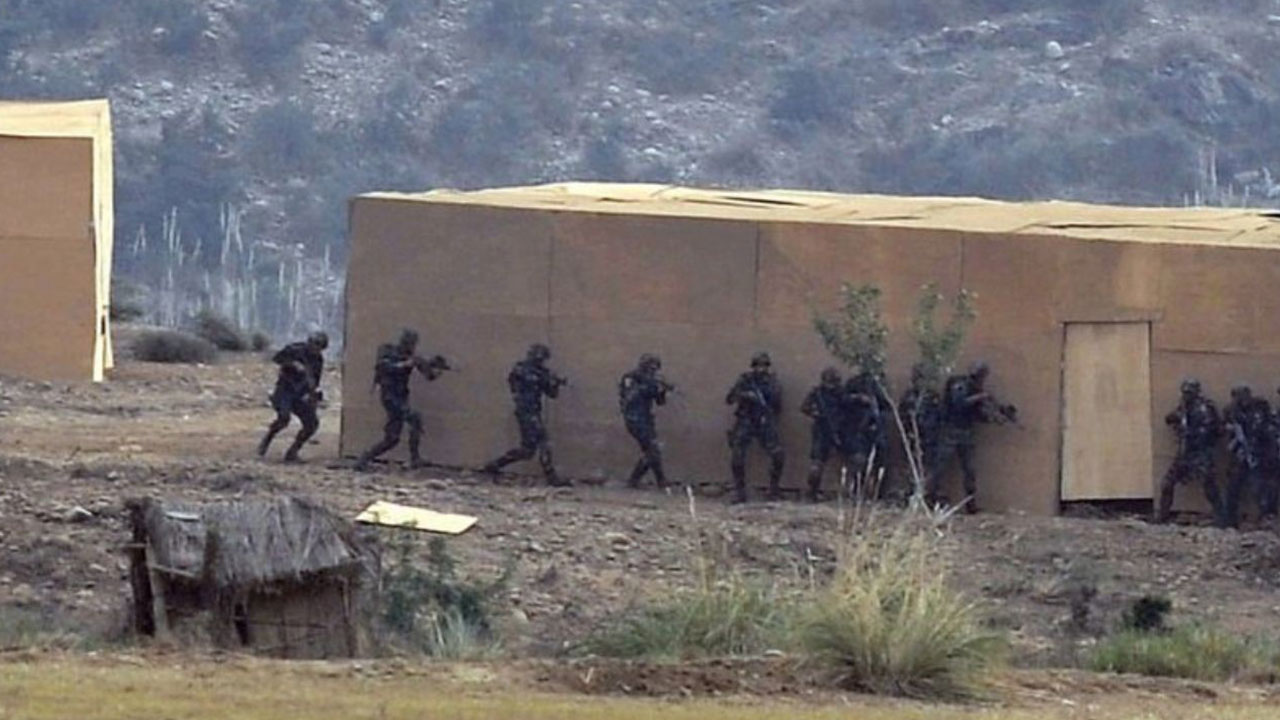 Foto - Bir bu eksikti! İki Müslüman ülke çatışmaya başladı