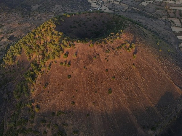 Foto - Bir bunu yaşamamıştık, o da olacak! Türkiye'deki yanardağ patlamak üzere, magma yüzeye yaklaşıyor