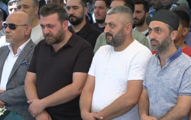 Foto - Küçükçekmece'de nişanlısı tarafından öldürülen Gönül Er son yolculuğuna uğurlandı