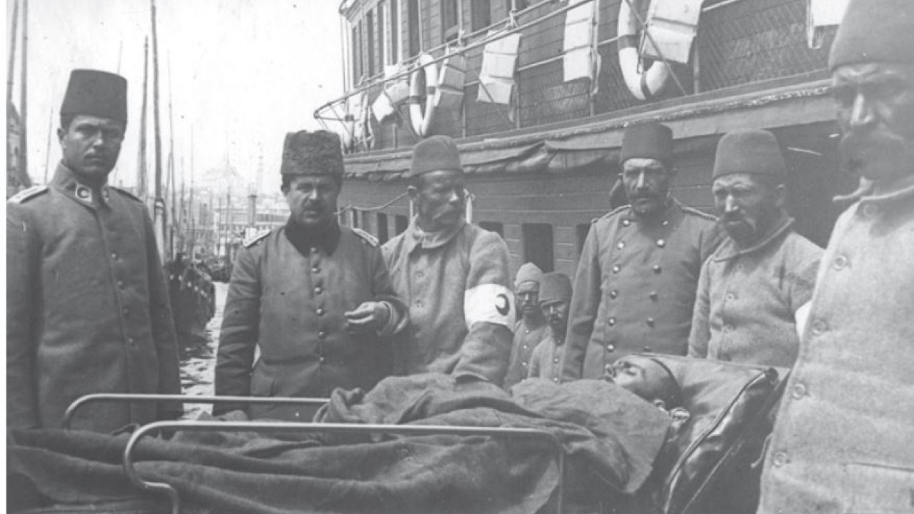 Bir çok okul hastane oldu Maarif ordusu askerlerle birlikte savaştı