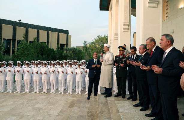 Foto - "Bir devrim evvelâ devrimi devirecek" Cumhurbaşkanı Erdoğan'dan müthiş açılış