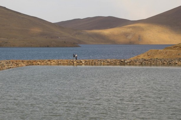 Foto - Bir doğa harikası: Ağrı Balık Gölü