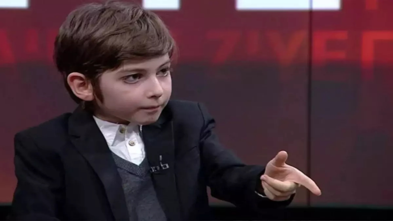 Bir dönem tüm Türkiye onu konuşuyordu! Filozof Atakan, yıllar sonra yeni imajıyla ortaya çıktı, görenler “Bu gerçekten o mu” dedi