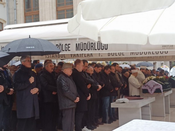 Foto - Bir döneme damga vurmuştu! Ünlü sanatçıdan acı haber: Vefat etti
