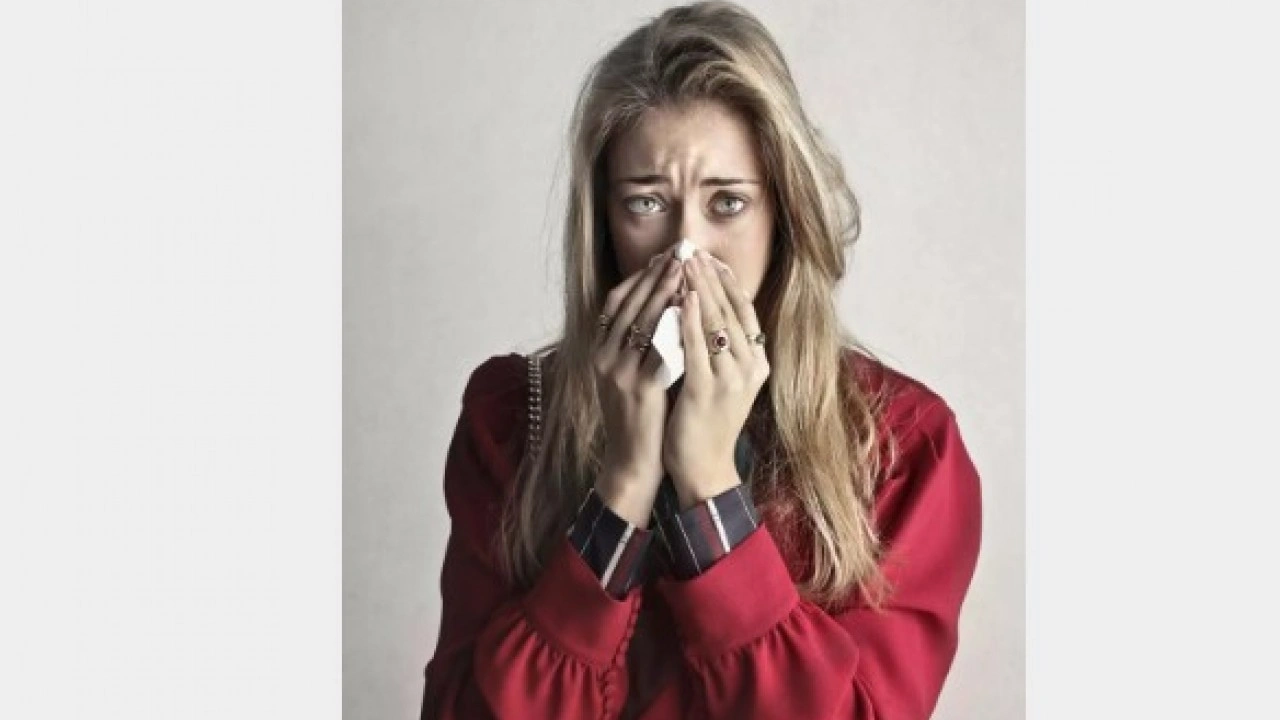 Foto - Bir efane daha çürüdü: Gözleriniz açık hapşırırsanız ne olur?