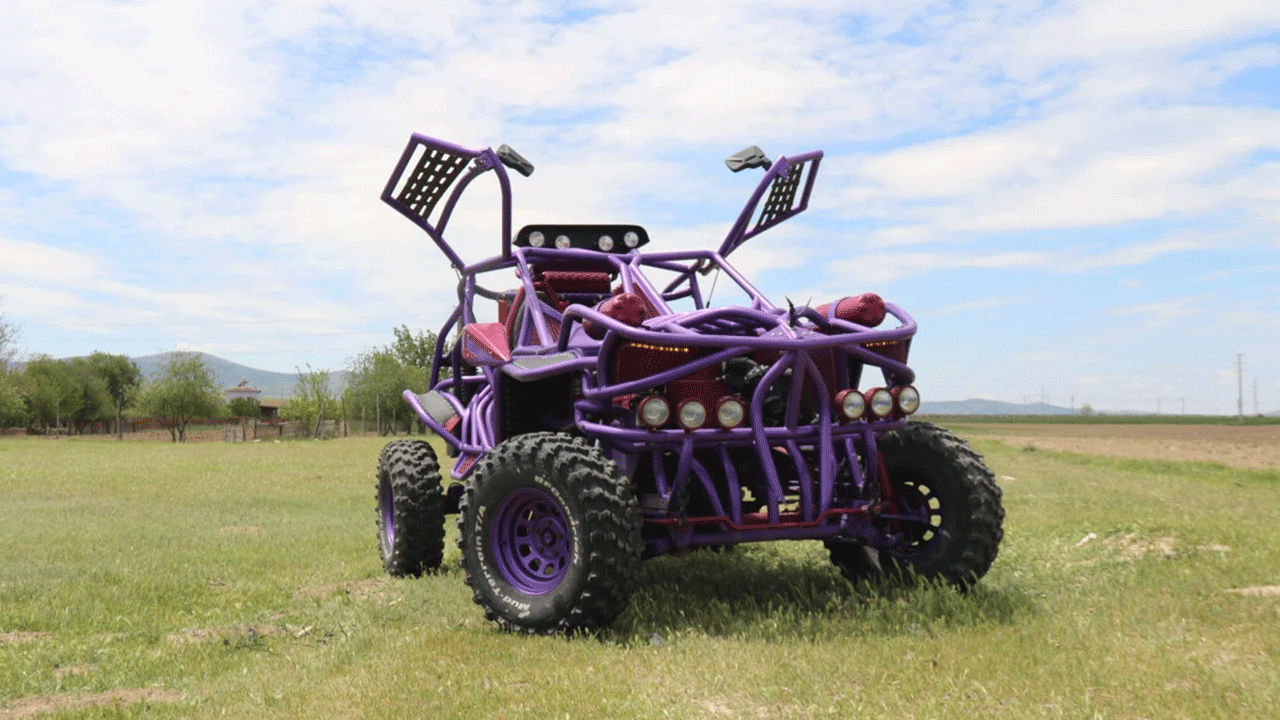 Foto - Bir filmden etkilendi: 13 ayda sıfırdan arazi aracı yaptı!