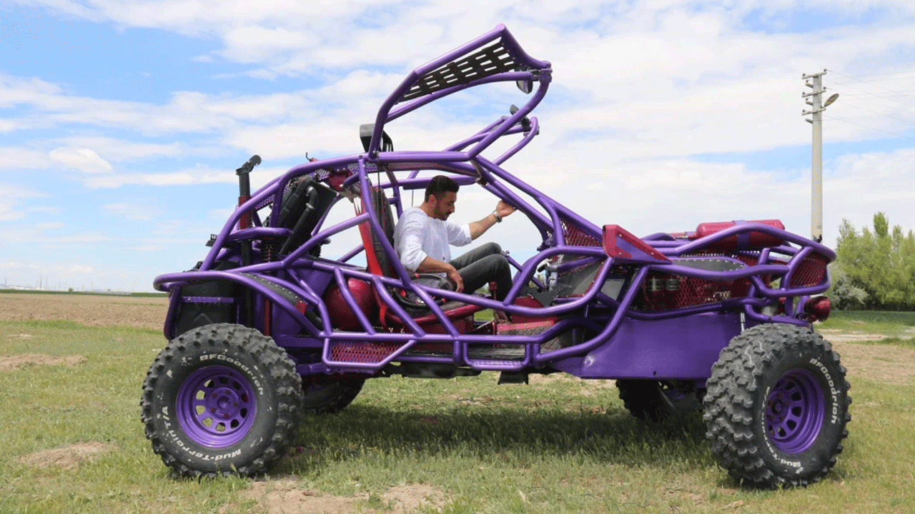 Foto - Bir filmden etkilendi: 13 ayda sıfırdan arazi aracı yaptı!