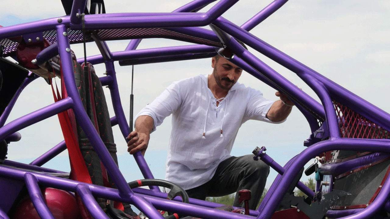 Foto - Bir filmden etkilendi: 13 ayda sıfırdan arazi aracı yaptı!