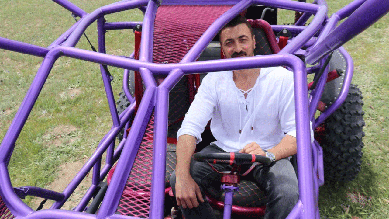 Foto - Bir filmden etkilendi: 13 ayda sıfırdan arazi aracı yaptı!