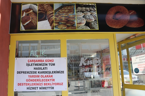 Foto - Bir günlük kazancını "Türkiye Tek Yürek" kampanyasına bağışladı