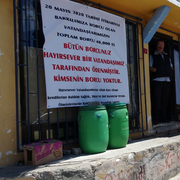 Foto - Bir hayırsever tüm borçları ödedi, bakkal isyan etti