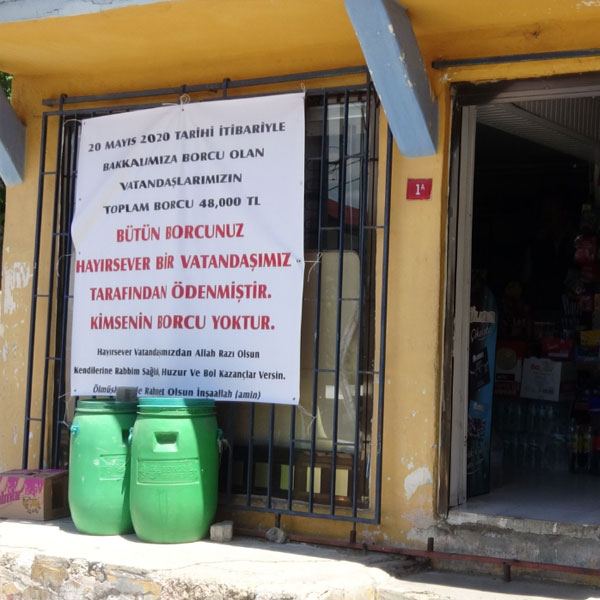 Foto - Bir hayırsever tüm borçları ödedi, bakkal isyan etti