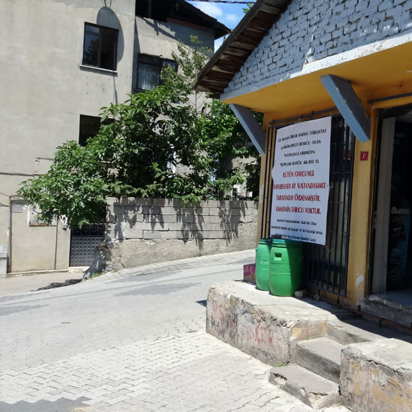 Foto - Bir hayırsever tüm borçları ödedi, bakkal isyan etti