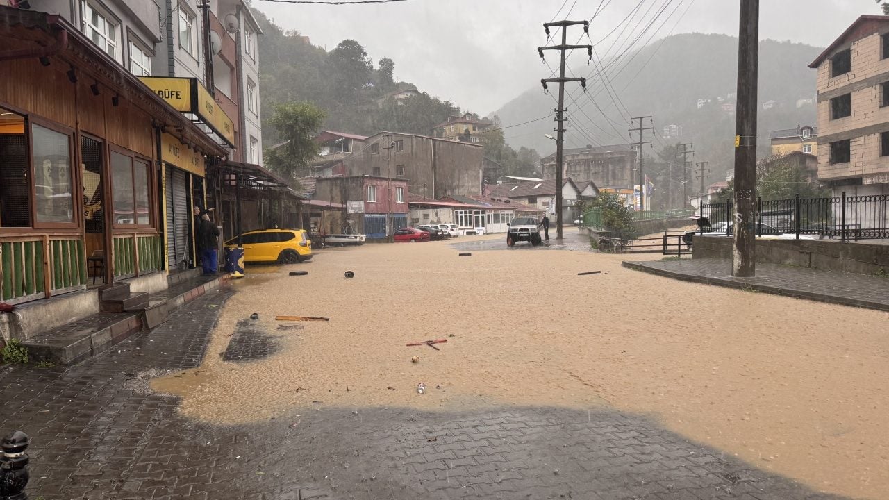 Foto - Bir ili daha sağanak vurdu